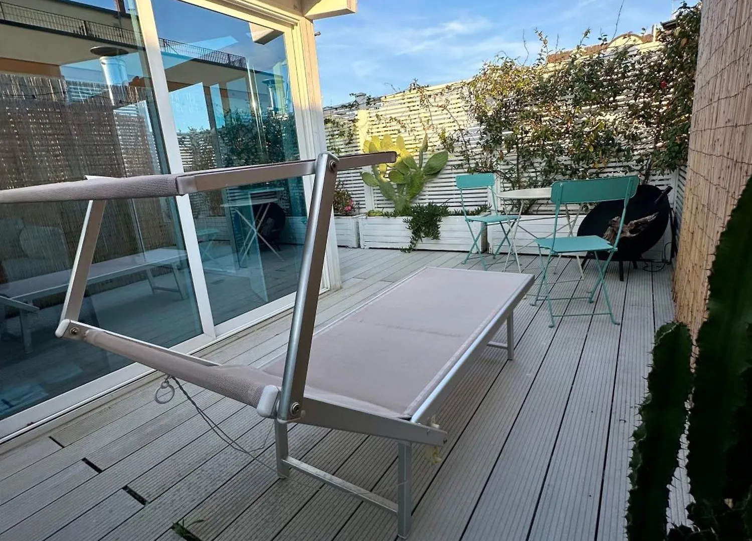 Apartment Rooftop-Marinacentro-Unique-Beach-Fun-Smart-Loveapt-Train-Park Rimini